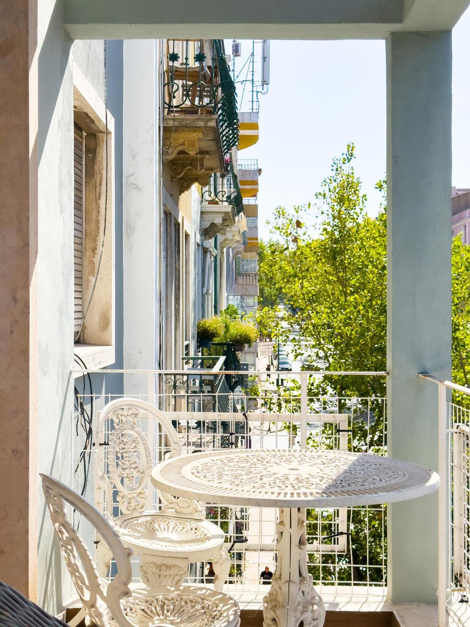 Lu Cordeiro Apartment Lisbon